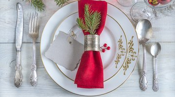 How to Set the Silverware on a Table